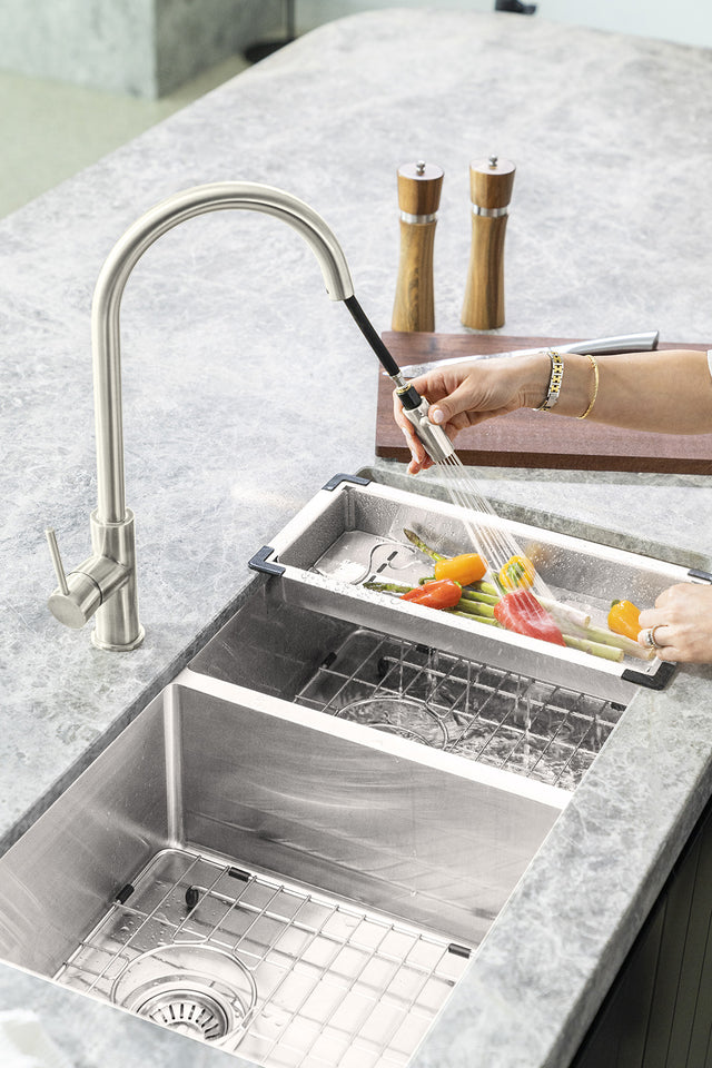 Lavello Kitchen Sink Colander - Default Title (SKU: MCO-01-PVDBN) by Meir