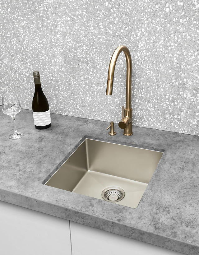 Round Piccola Pull Out Kitchen Mixer Tap - Default Title (SKU: MK17-CH) by Meir
