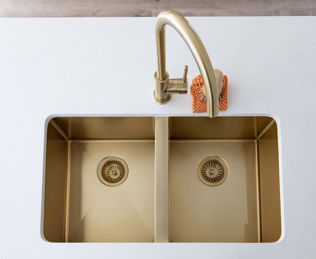 Lavello Sink Strainer and Waste Plug Basket with Stopper - Tiger Bronze (SKU: MST04-BB) by Meir