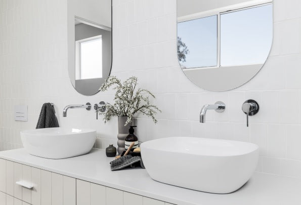 Universal Round Curved Spout - Default Title (SKU: MS05-C) by Meir