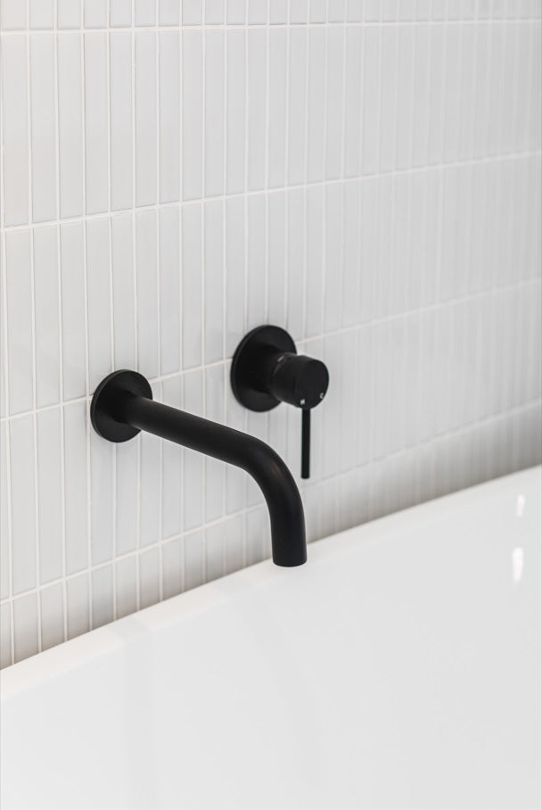Universal Round Curved Spout - Matte Black (SKU: MS05) by Meir